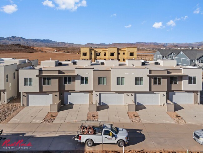 Building Photo - Live Where Every Day Feels Like a Getaway at Desert Color!