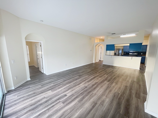 Building Photo - 12820 Longcrest Dr