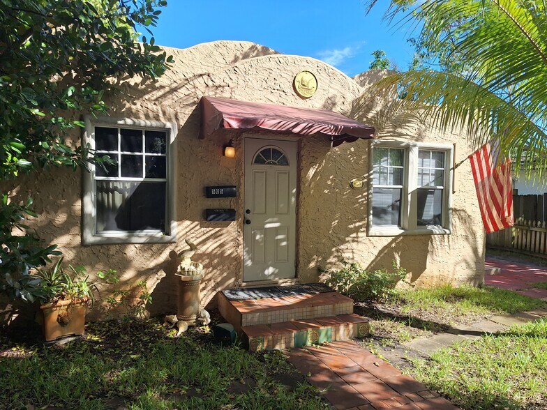 Building Photo - 505 54th St