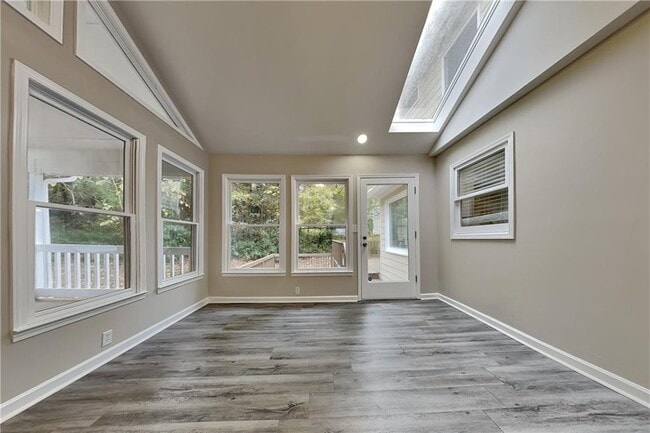 Building Photo - 4273 Deerbrook Way SW