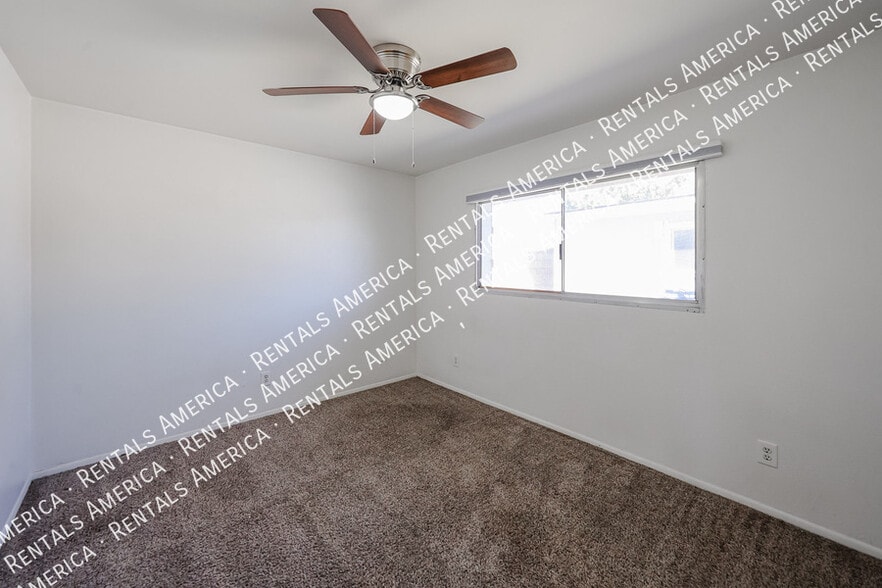 Building Photo - 5214 W Redfield Rd