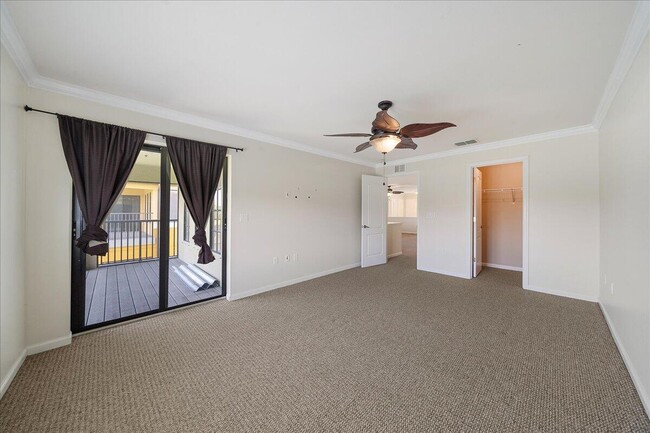 Building Photo - 700 Ventura Dr