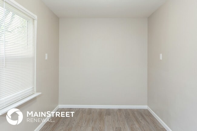 Building Photo - 12317 Santa Maria Dr