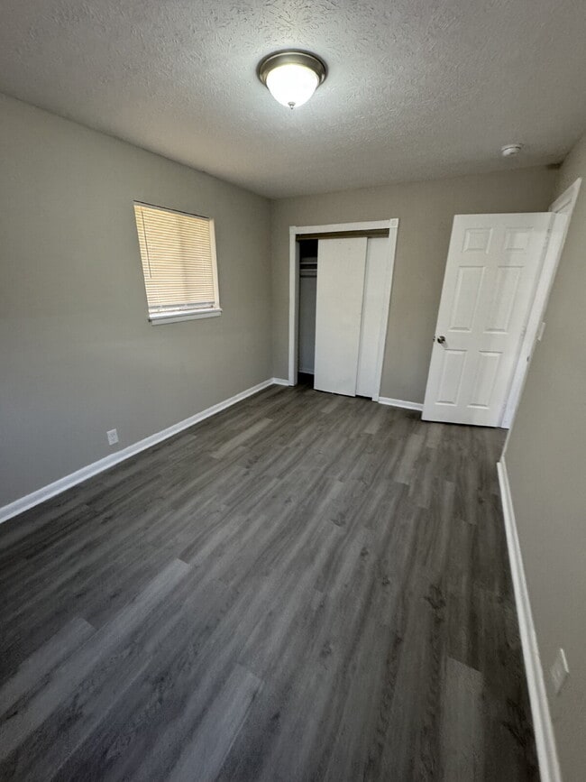 Building Photo - 120 Woodland Dr