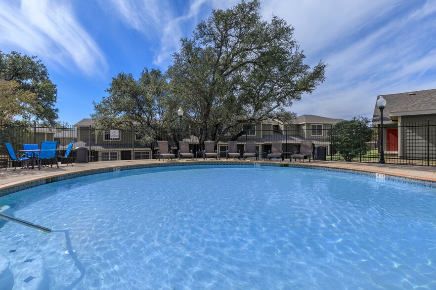 Primary Photo - Townhomes at West Creek