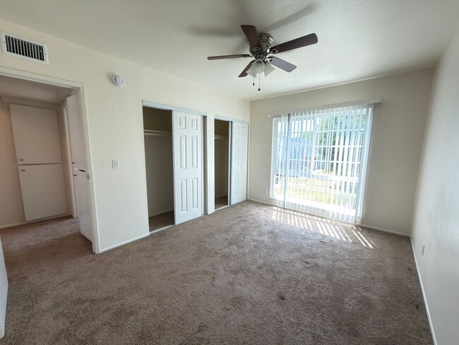 Building Photo - 4 BED, 2.5 BATH TOWNHOUSE STYLE CONDO- $3,575 ANAHEIM (LA PALMA & EUCLID)