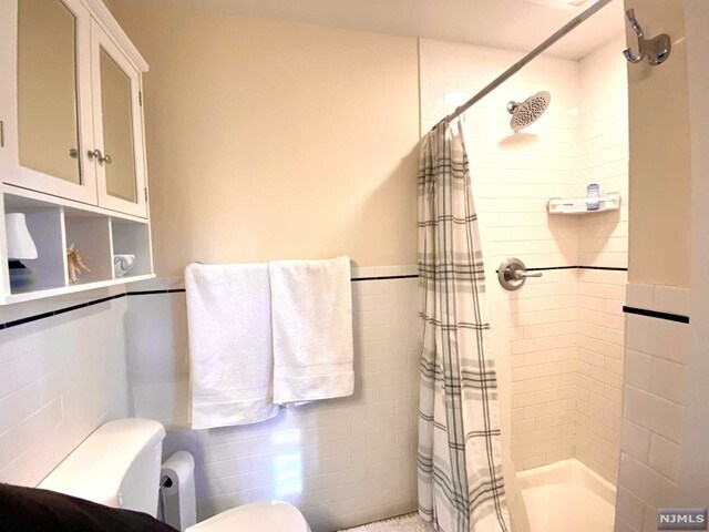 Building Photo - 28 Turners Lake Dr