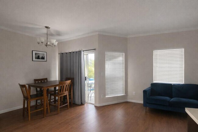 Building Photo - 6000 Shepherd Mountain Cove