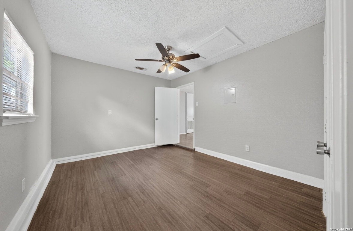Building Photo - 4883 Aspen Wood Dr,