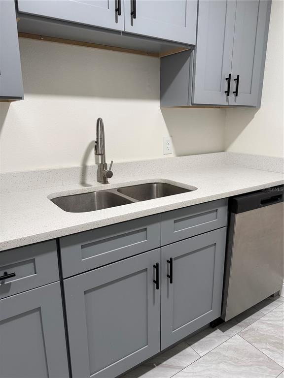 Building Photo - 9201 Tudor Dr