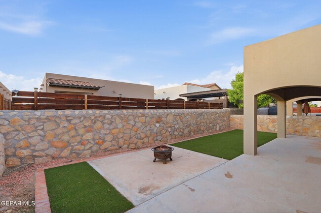 Building Photo - 13539 Doncaster St