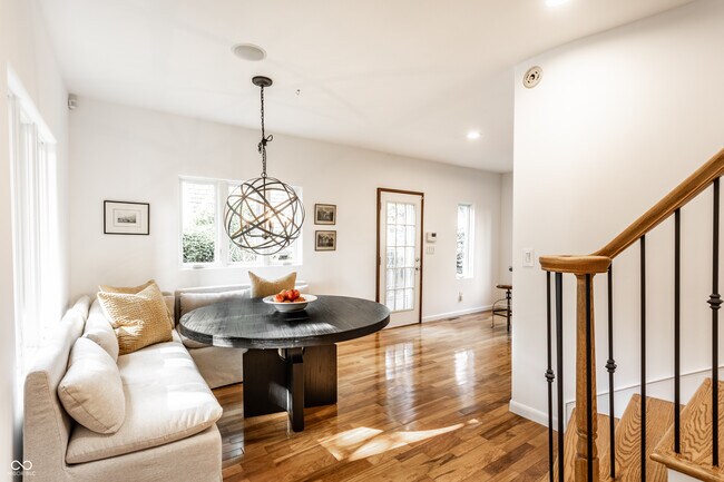 Building Photo - 5758 Wildwood Ave