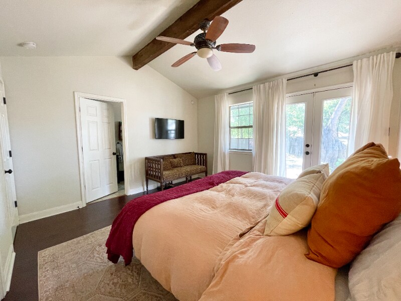 Building Photo - 7018 Crosswood Dr