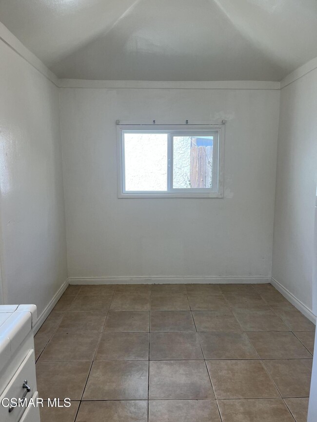 Building Photo - 4484 Apricot Rd