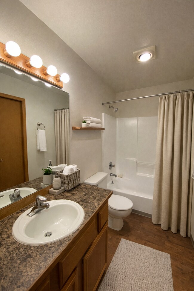 Building Photo - 605n11th