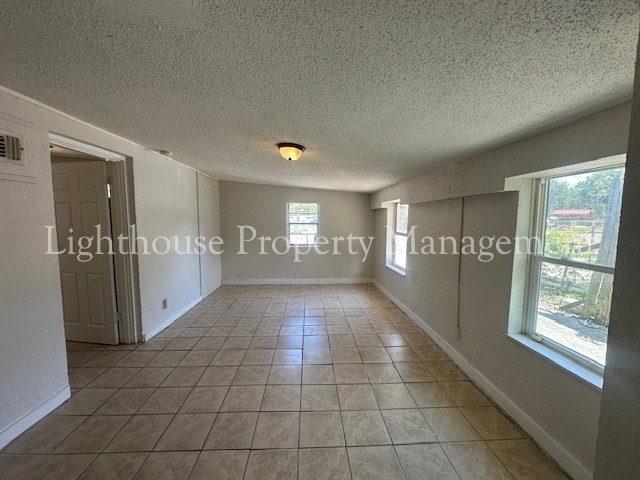 Building Photo - Bright 4 Bedroom Home With Tile Flooring Throughout