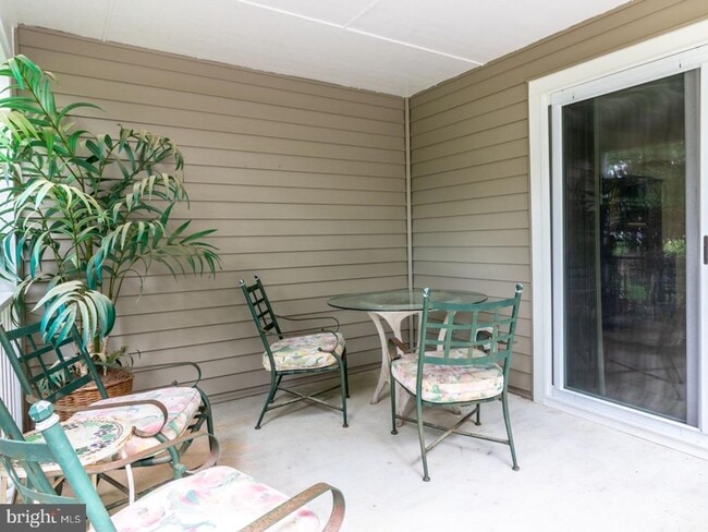 Building Photo - 38425 Mainsail Dr