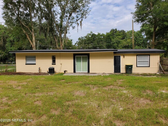Building Photo - 2815 Brackridge Blvd E