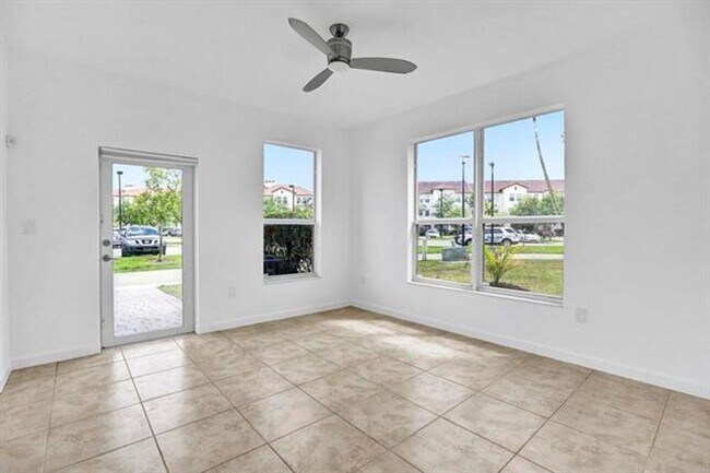 Building Photo - 9081 SW 169th Ct