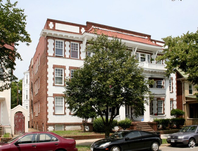 Building Photo - The Collection
