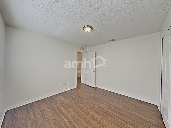 Building Photo - 12119 Feldwood Creek Ln