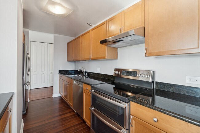 Building Photo - 474 N Lake Shore Dr