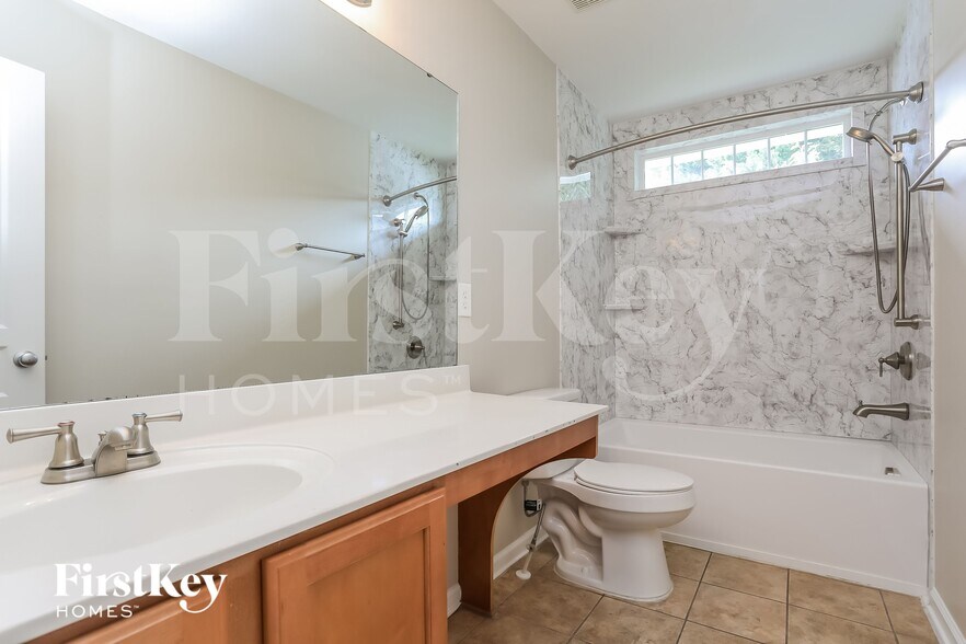 Building Photo - 1104 Washhouse Ln