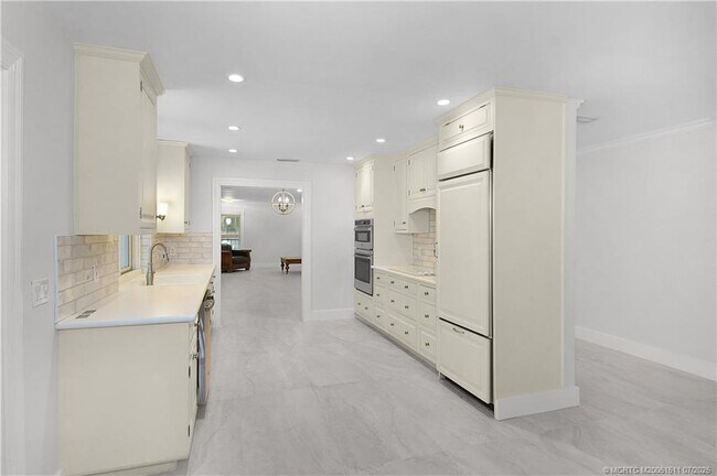 Building Photo - 4 Copaire Rd