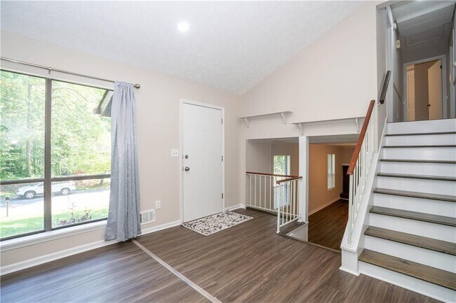 Building Photo - 2759 Shetland Ln NW