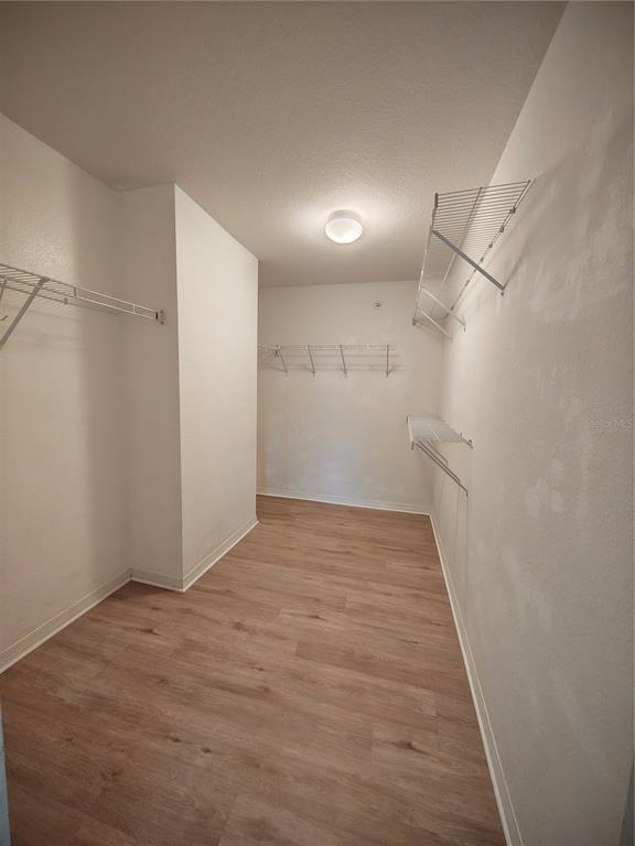Building Photo - 5471 Vineland Rd