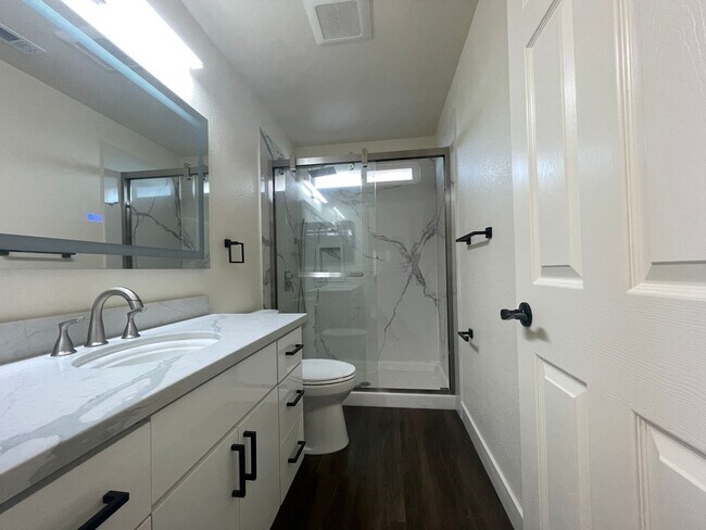 Building Photo - Fremont: Updated 4 Bedroom, 3 Bathroom, 2 Car Garage