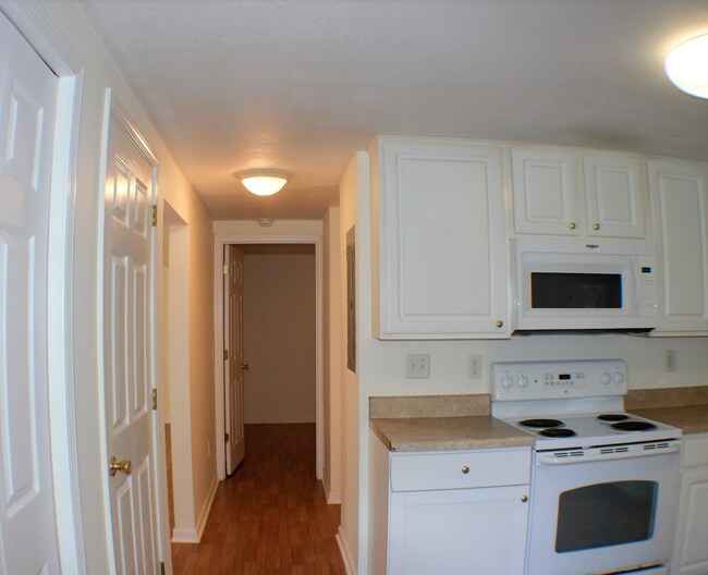 Building Photo - 1416 Highland Ave