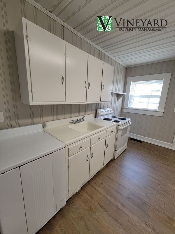 Building Photo - 916 N Tennessee St