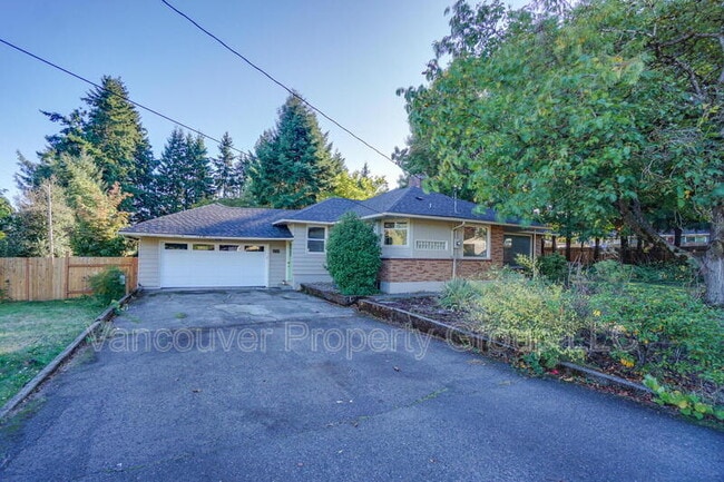 Primary Photo - 8709 NE 63rd St