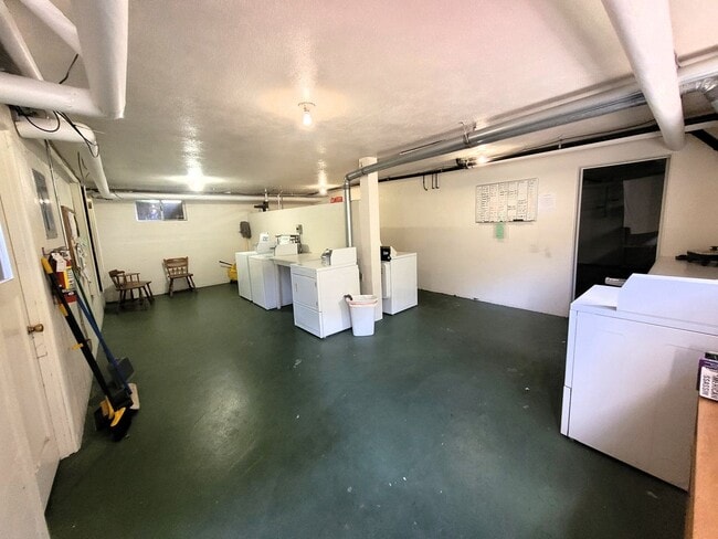 Building Photo - Spacious 2 Bedroom Condo in Downtown Bellingham - Forest St