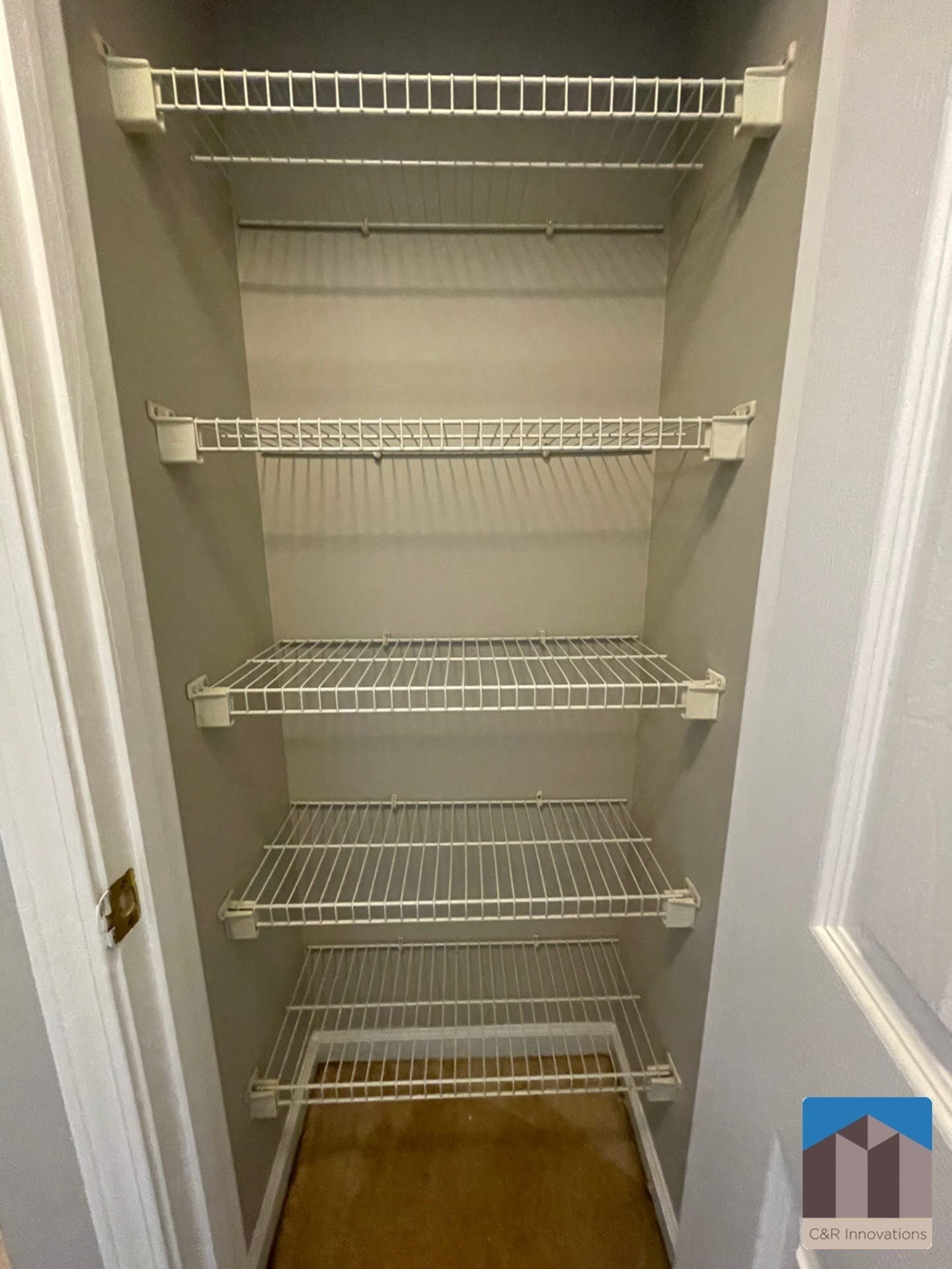 Building Photo - 2345 Delfern Dr