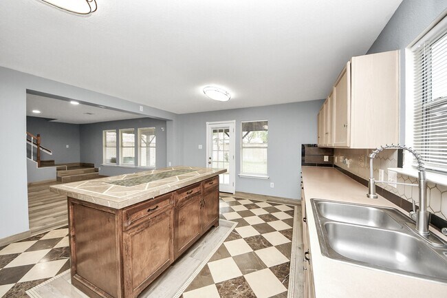 Building Photo - 15227 Western Skies Dr