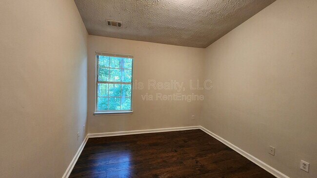 Building Photo - 2840 Vining Ridge Terrace
