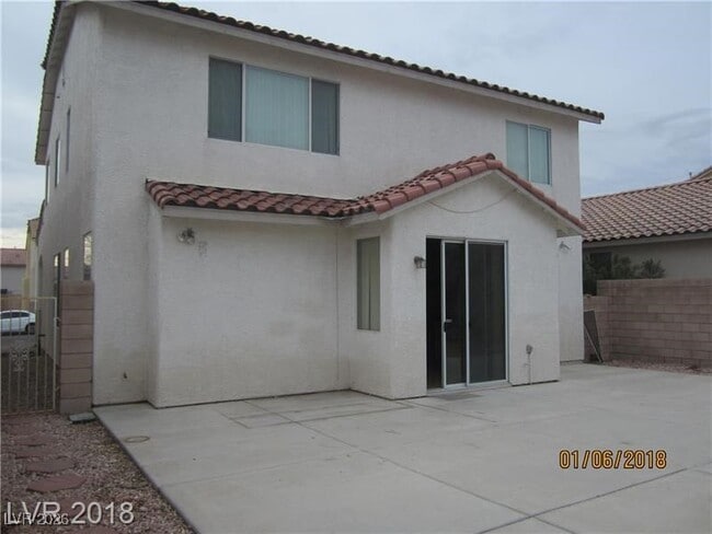 Building Photo - 8328 Crown Peak Ave