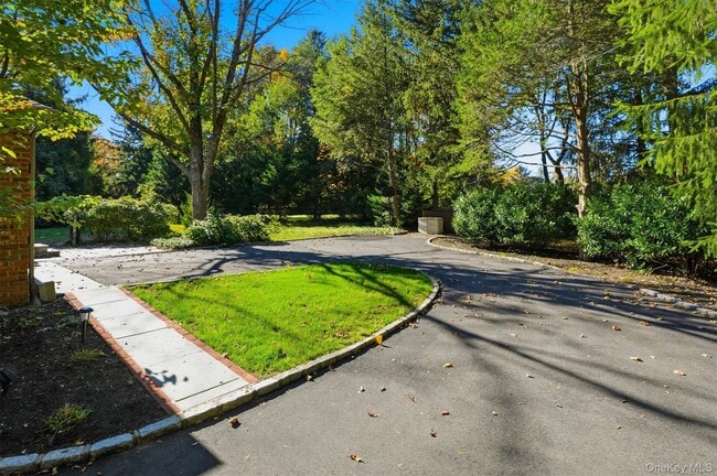 Building Photo - 1120 Cove Edge Rd