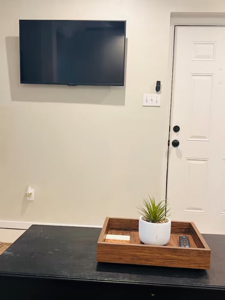 Building Photo - 6362 Valhalla Dr