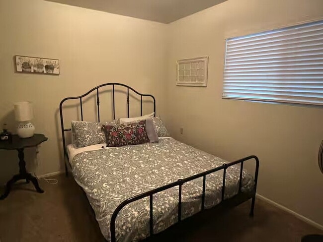 Building Photo - 2957 Autumn Dr