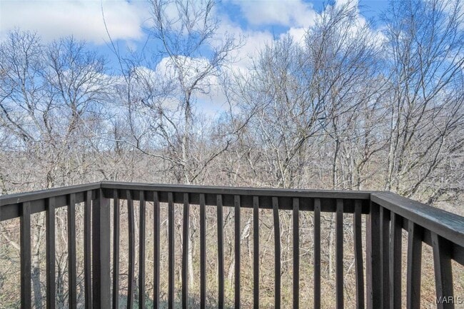 Building Photo - 22 E Rock Creek Manor