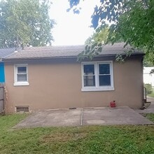 Building Photo - 405 Denver Ct