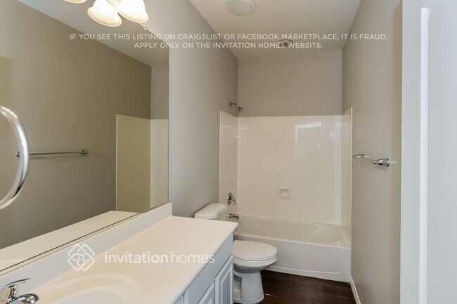 Building Photo - 844 E Harrison St