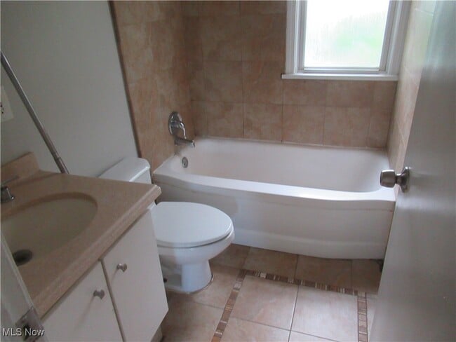Building Photo - 15815 Eleanore Dr