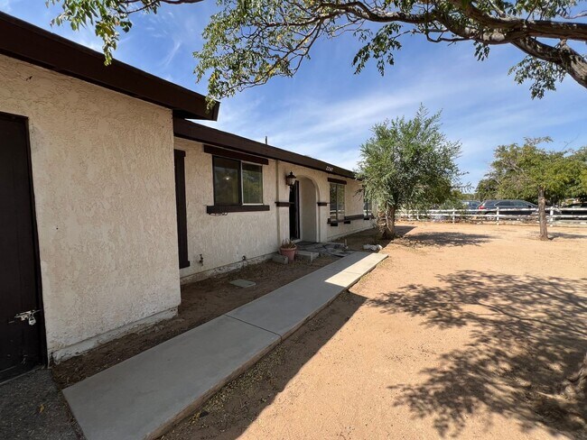 Building Photo - 22347 Tehama Rd