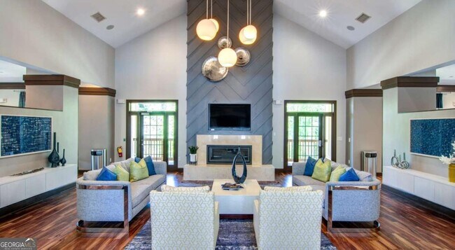 Building Photo - 100 Pinhurst Dr