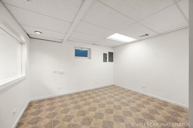 Building Photo - 1N106 Papworth St