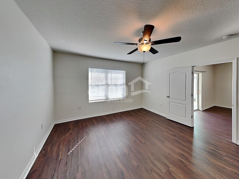 Building Photo - 4117 Lindever Ln